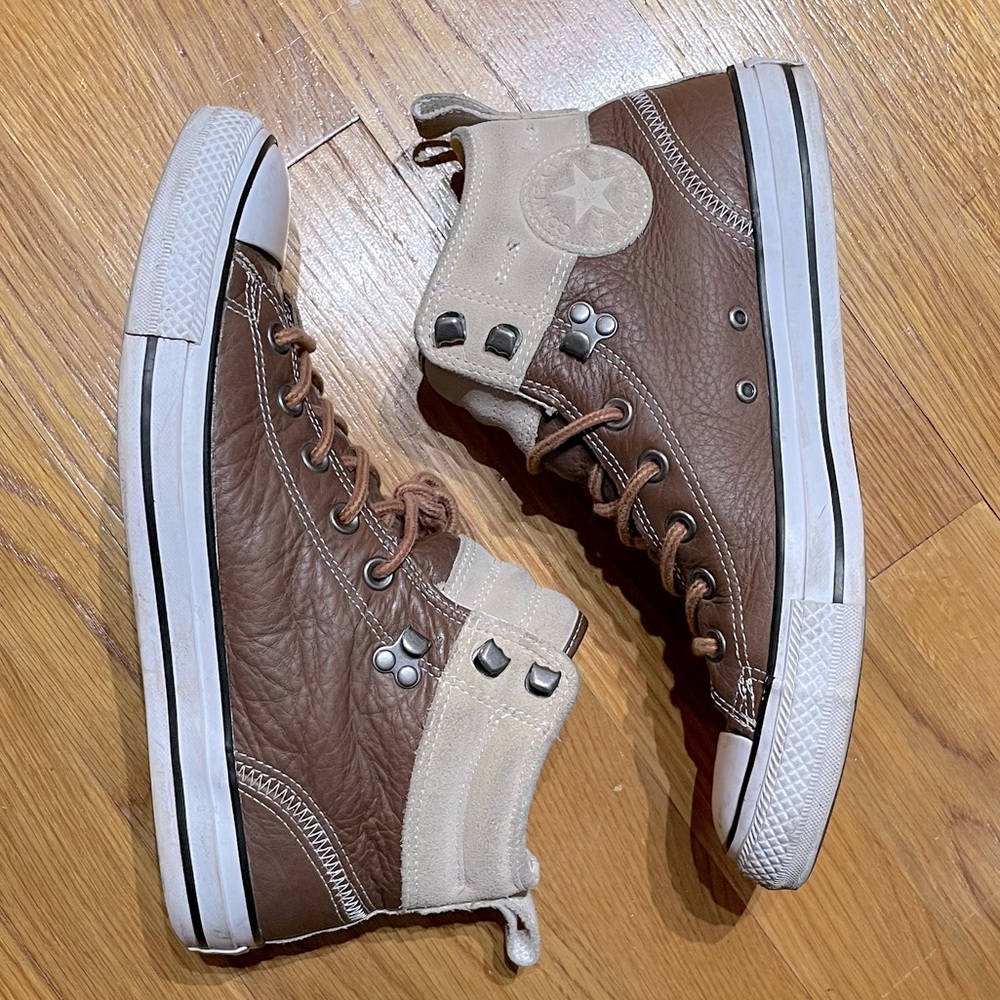 Converse Chuck Taylor High Top Sneakers